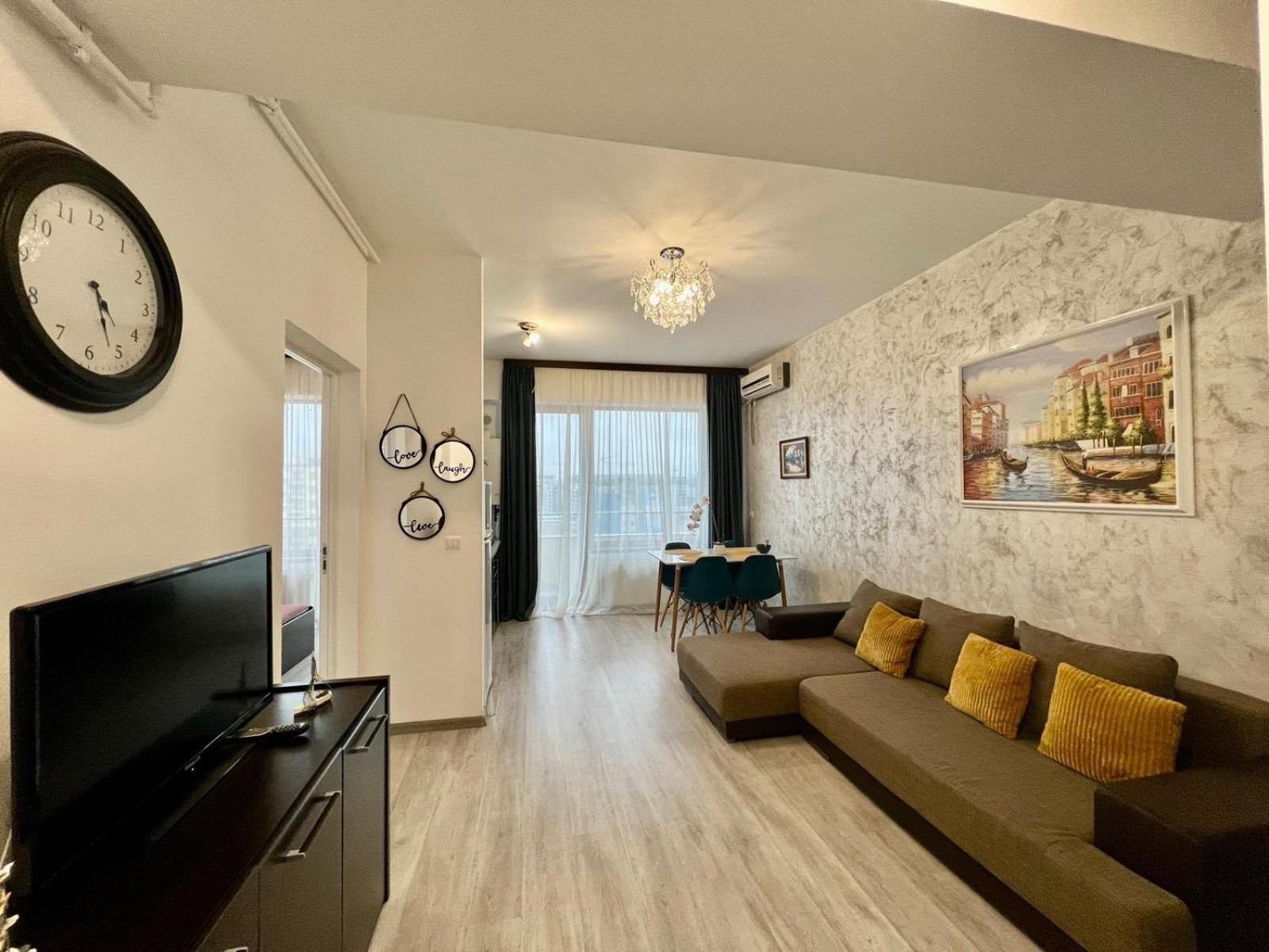 Vedere la mare apartament Mamaia Habitación foto